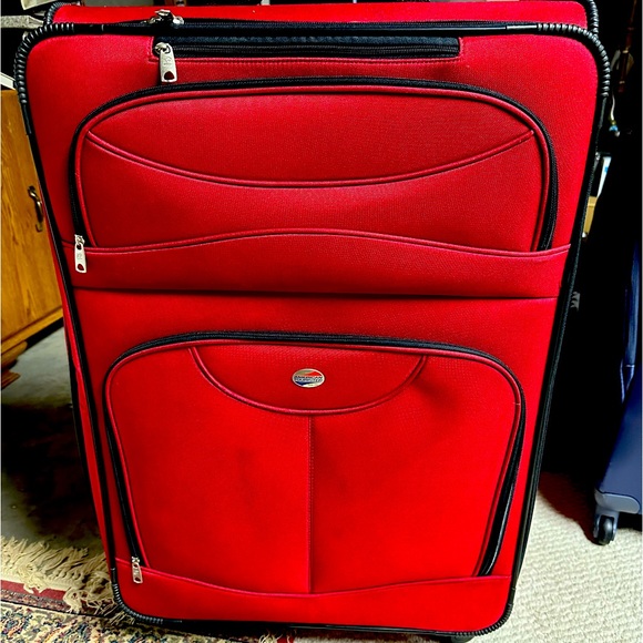 American Tourister Bags American Tourister Expandable Spinner Luggage Poshmark